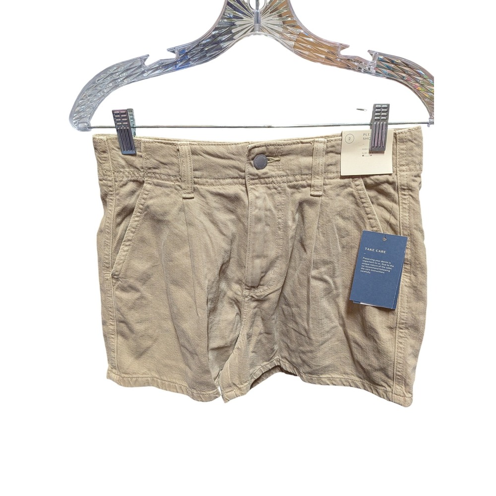 Universal‎ Thread Tan High Rise Pleated Shorts Slim Leg Size 2 NWT